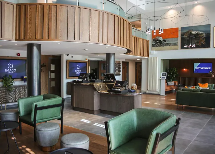 Burleigh Court Hotel And Leisure